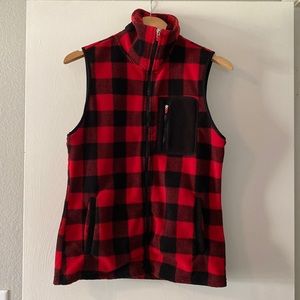 Chaps Sport fleece vest